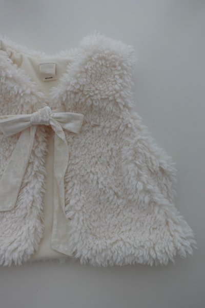 小千金絨毛背心