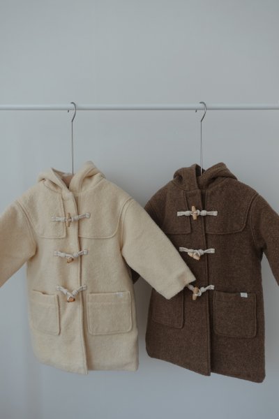 羊角釦鋪棉連帽大衣