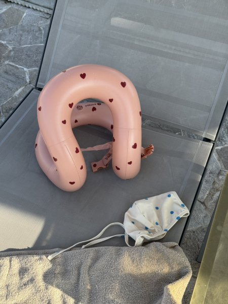 背心式救生泳圈